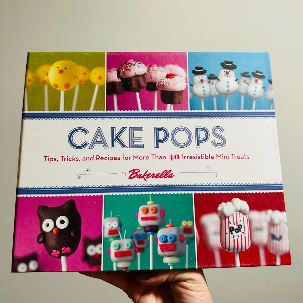Cake Pops Book - Colorful Party Treats Guide